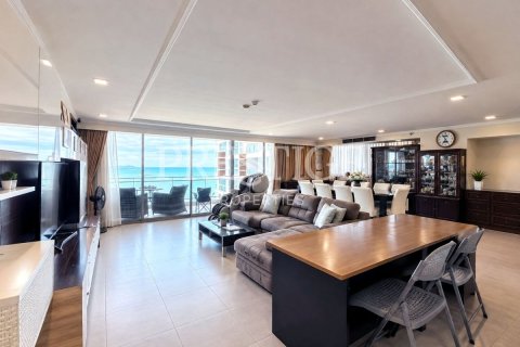 Eigentumswohnung in Pattaya, Thailand, 3 Schlafzimmer  № 234092