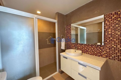 Condo in Pattaya, Thailand, 3 bedrooms № 197303 - photo 30