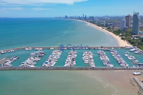 Condo in Pattaya, Thailand, 3 bedrooms № 197303 - photo 5