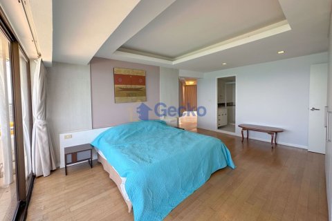 Condo in Pattaya, Thailand, 3 bedrooms № 197303 - photo 23