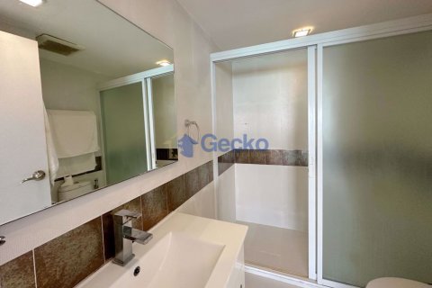 Condo in Pattaya, Thailand, 3 bedrooms № 197303 - photo 27