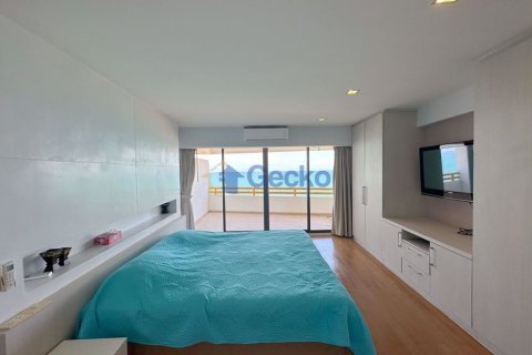 Condo in Pattaya, Thailand, 3 bedrooms № 197303 - photo 19