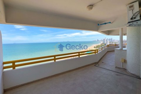 Condo in Pattaya, Thailand, 3 bedrooms № 197303 - photo 20
