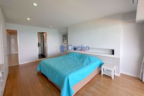 Condo in Pattaya, Thailand, 3 bedrooms № 197303 - photo 16