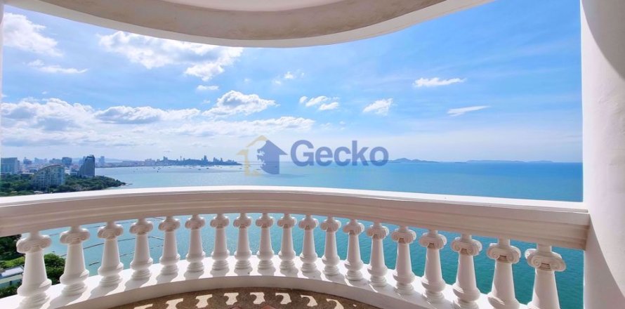 Condo in Pattaya, Thailand, 3 bedrooms  № 197306