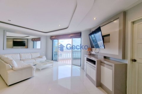 Condo in Pattaya, Thailand, 3 bedrooms  № 197306 - photo 12
