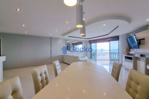 Condo in Pattaya, Thailand, 3 bedrooms  № 197306 - photo 11