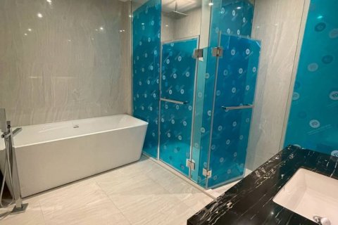 Condo in Bangkok, Thailand, 1 bedroom  № 168161 - photo 4