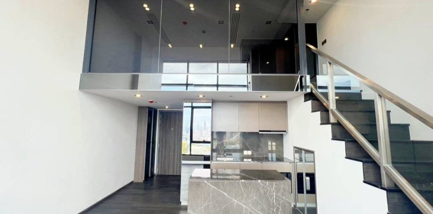 Duplex in Bangkok, Thailand 1 bedroom № 168163