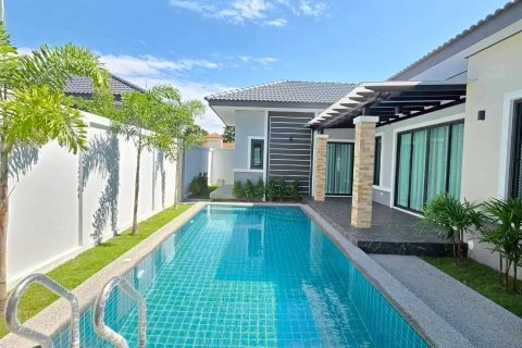 House in Bang Lamung, Thailand 3 bedrooms № 168164