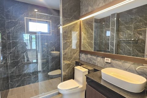 House in Bang Lamung, Thailand 3 bedrooms № 168164 - photo 23