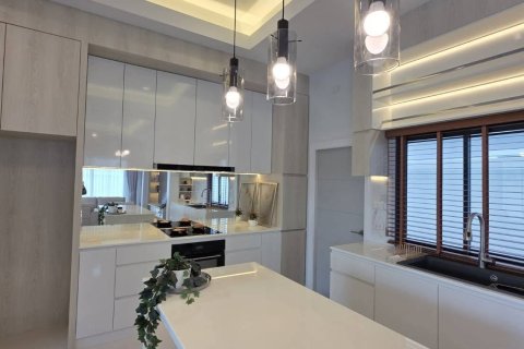 House in Bang Lamung, Thailand 3 bedrooms № 168164 - photo 6