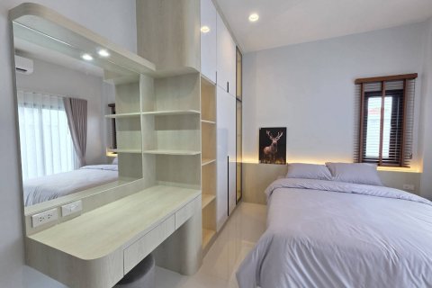 House in Bang Lamung, Thailand 3 bedrooms № 168164 - photo 13