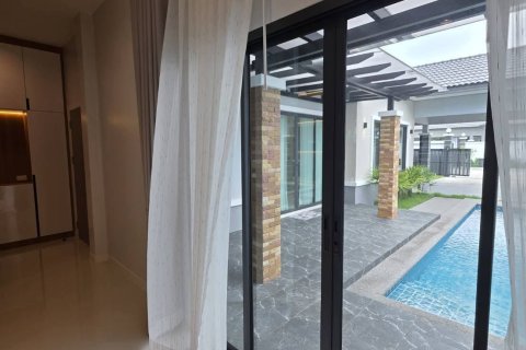 House in Bang Lamung, Thailand 3 bedrooms № 168164 - photo 9