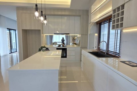 House in Bang Lamung, Thailand 3 bedrooms № 168164 - photo 8