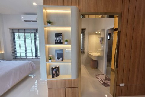 House in Bang Lamung, Thailand 3 bedrooms № 168164 - photo 21