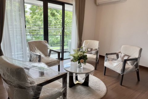 House in Nonthaburi, Thailand 6 bedrooms № 148140 - photo 5