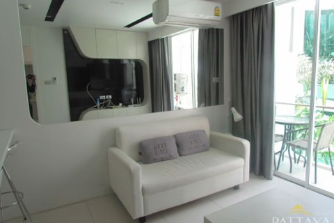 Condo in Pattaya, Thailand, 1 bedroom № 204280 - photo 5