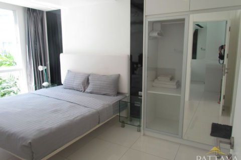 Condo in Pattaya, Thailand, 1 bedroom № 204280 - photo 12