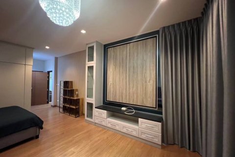 House in Chiang Mai, Thailand 5 bedrooms № 147556 - photo 5