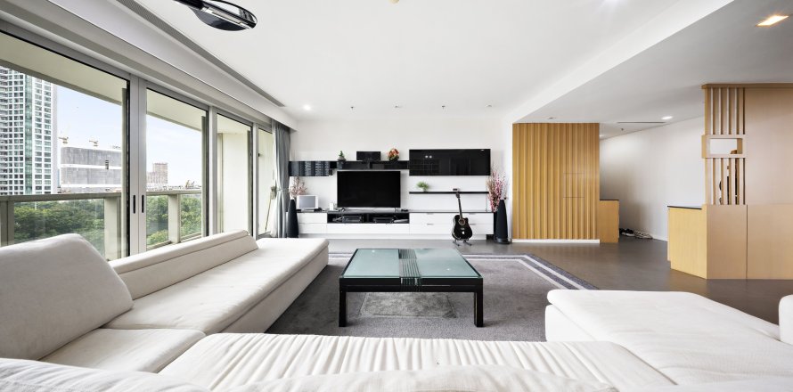 Condo in Khlong San, Bangkok, Thailand, 3 bedrooms  № 147554