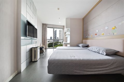 Condo in Khlong San, Bangkok, Thailand, 3 bedrooms  № 147554 - photo 27
