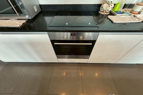 Кондоминиум с 3 спальнями в Кхлонг Сане, Бангкок, Таиланд № 147554 - фото 6