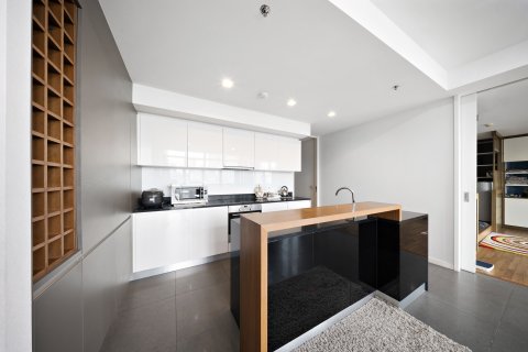 Condo in Khlong San, Bangkok, Thailand, 3 bedrooms  № 147554 - photo 4