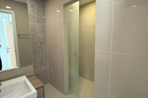 Townhouse in Bang Khen, Bangkok, Thailand 4 bedrooms № 137600 - photo 14