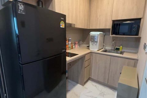 Studio dans le Condo à Khlong Toei, Bangkok, Thaïlande  № 154222 - photo 6