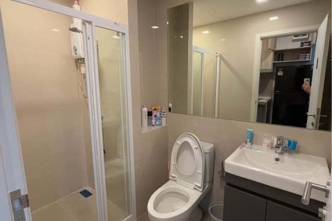 Studio dans le Condo à Khlong Toei, Bangkok, Thaïlande  № 154222 - photo 5