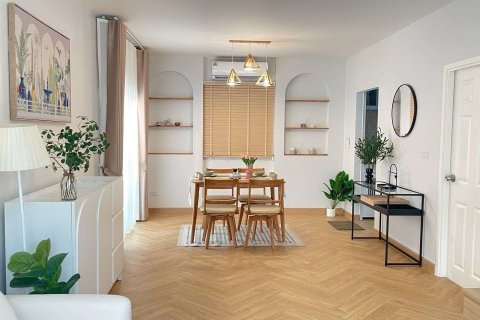 House in Chiang Mai, Thailand 4 bedrooms № 154223 - photo 12