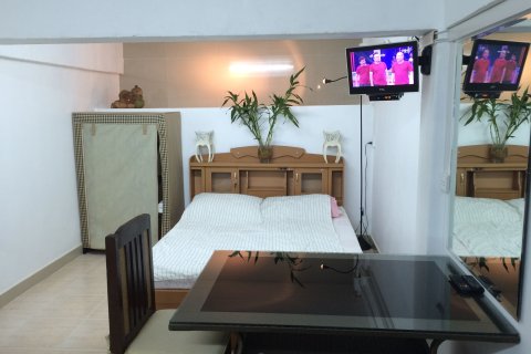 House in Phuket, Thailand 12 bedrooms № 154225 - photo 10