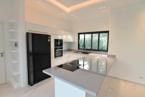 Villa in Hua Hin, Thailand 2 bedrooms № 159691 - photo 4