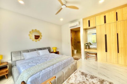 Villa in Ko Samui, Thailand 3 bedrooms № 156416 - photo 16