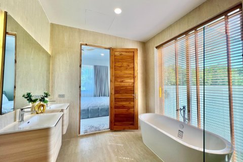 Villa in Ko Samui, Thailand 3 bedrooms № 156416 - photo 25