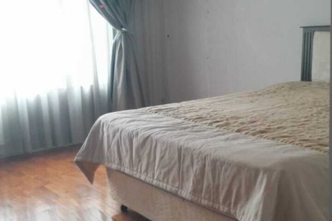 Condo à Sathon, Bangkok, Thaïlande, 3 chambres  № 156411 - photo 9