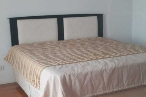 Condo à Sathon, Bangkok, Thaïlande, 3 chambres  № 156411 - photo 4