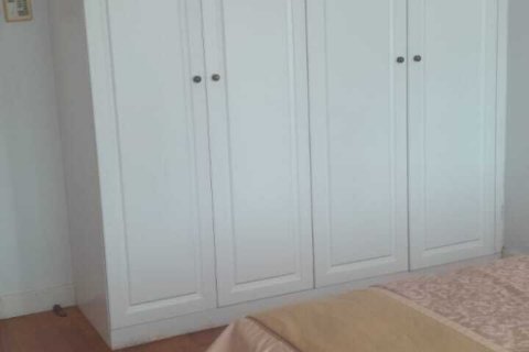 Condo à Sathon, Bangkok, Thaïlande, 3 chambres  № 156411 - photo 12