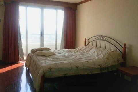 Condo in Bang Kho Laem, Bangkok, Thailand, 3 bedrooms № 159158 - photo 5