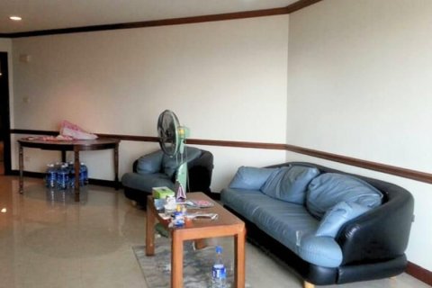 Condo in Bang Kho Laem, Bangkok, Thailand, 3 bedrooms № 159158 - photo 9