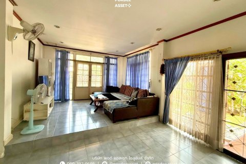 House in Nonthaburi, Thailand 3 bedrooms № 159157 - photo 25