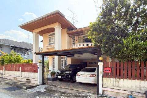 House in Nonthaburi, Thailand 3 bedrooms № 159157 - photo 2