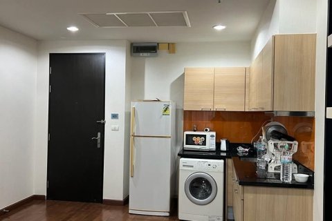 Студия в кондо в Патхум Ване, Бангкок, Таиланд № 148895 - фото 2