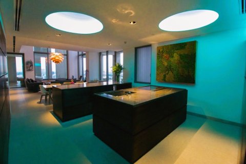 Penthouse in Bangkok, Thailand 4 bedrooms № 180782 - photo 6