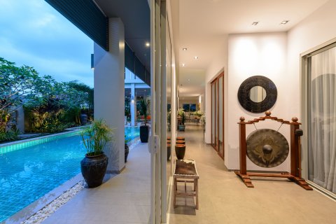 Villa in Phuket, Thailand 4 bedrooms № 144828 - photo 7