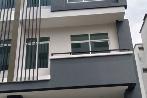 Office à Huai Khwang, Bangkok, Thaïlande № 144833 - photo 1