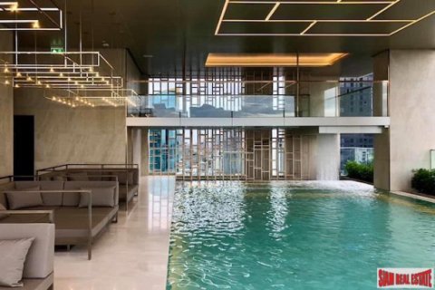 Apartment in Bangkok, Thailand 2 bedrooms № 194086 - photo 4