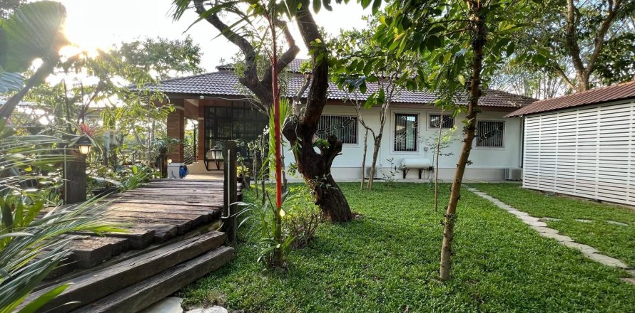 Дом в Чианграе, Таиланд с 2 спальнями  № 158137