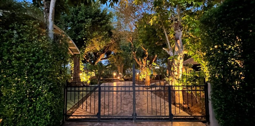 Дом в Чианграе, Таиланд с 2 спальнями  № 158137